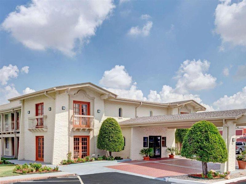 Travelodge By Wyndham North Richland Hills/dallas/ft Worth Hotel 2*