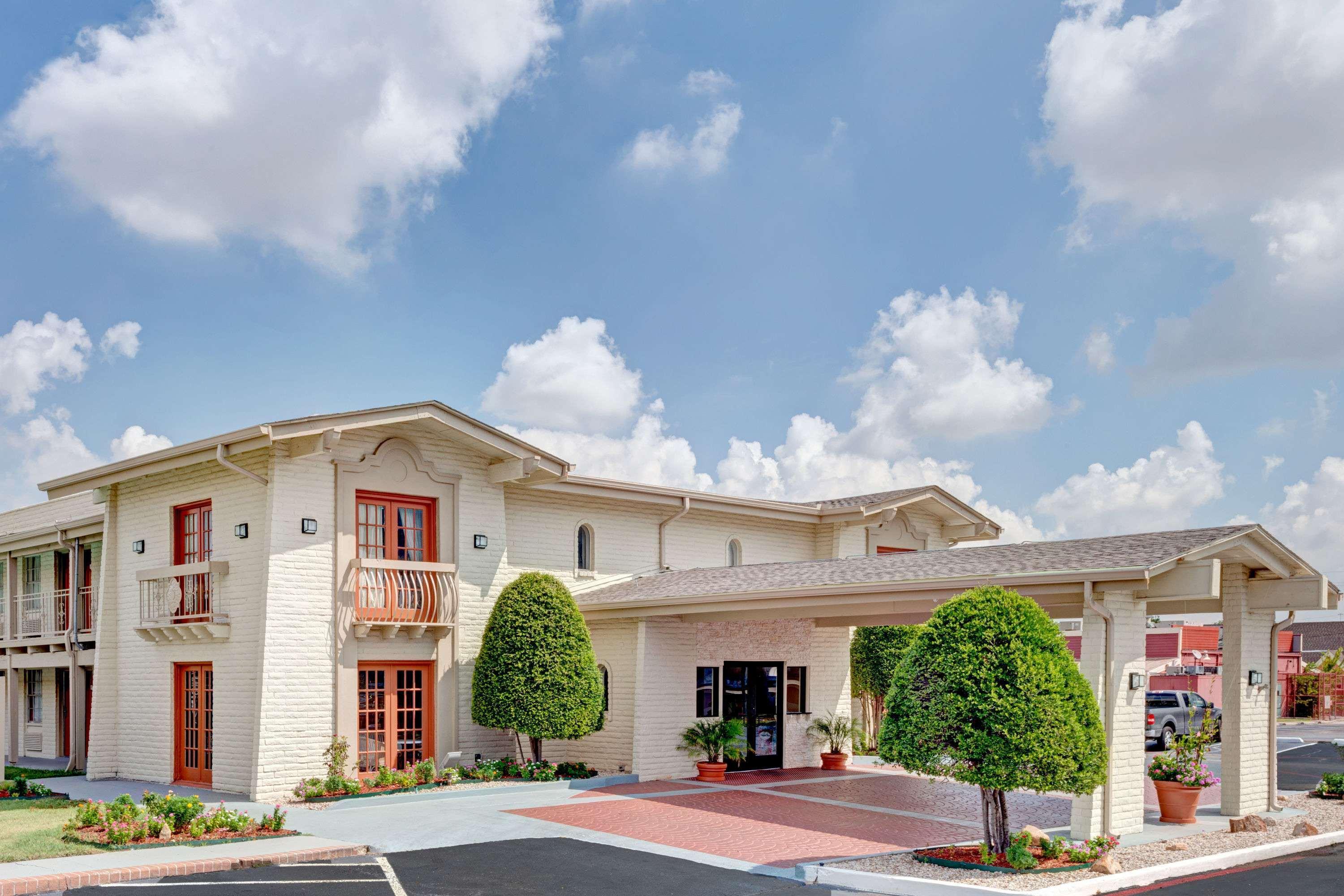 Travelodge By Wyndham North Richland Hills/dallas/ft Worth Hotel 2*