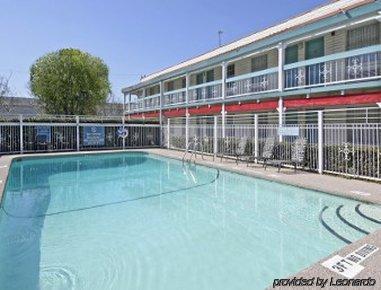 Hotel Travelodge By Wyndham North Richland Hills/dallas/ft Worth